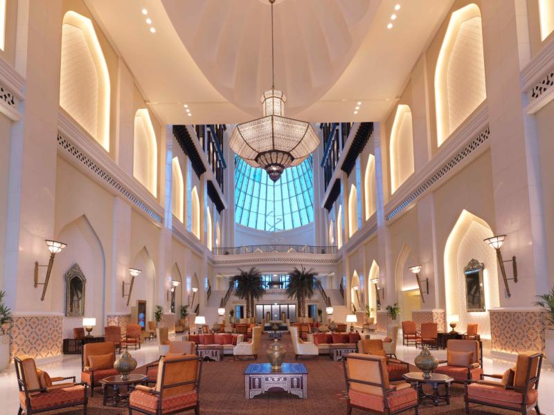 Bab Al Qasr Hotel
