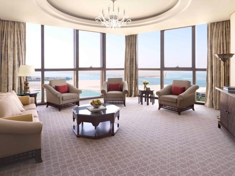 Bab Al Qasr Hotel