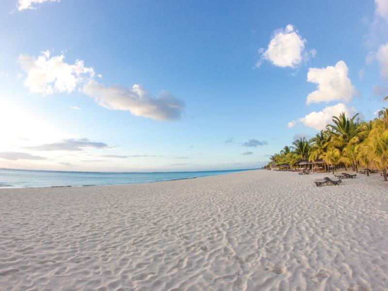 Dinarobin Beachcomber