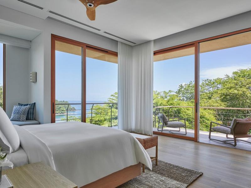 Four Seasons Peninsula Papagayo, Costa Rica