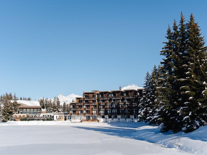 Lake Hotel Courchevel 1850 by HappyCulture