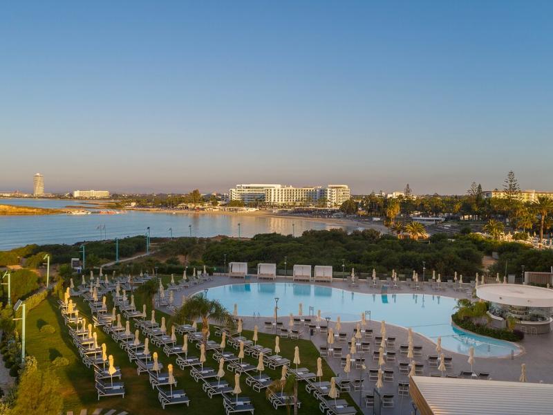 Nissiblu Beach Resort